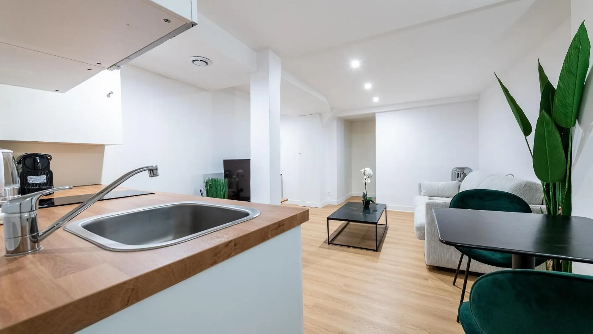 Le Deniro Loft - Tour Eiffel Invalides - 7 Personnes Apartment Paris
