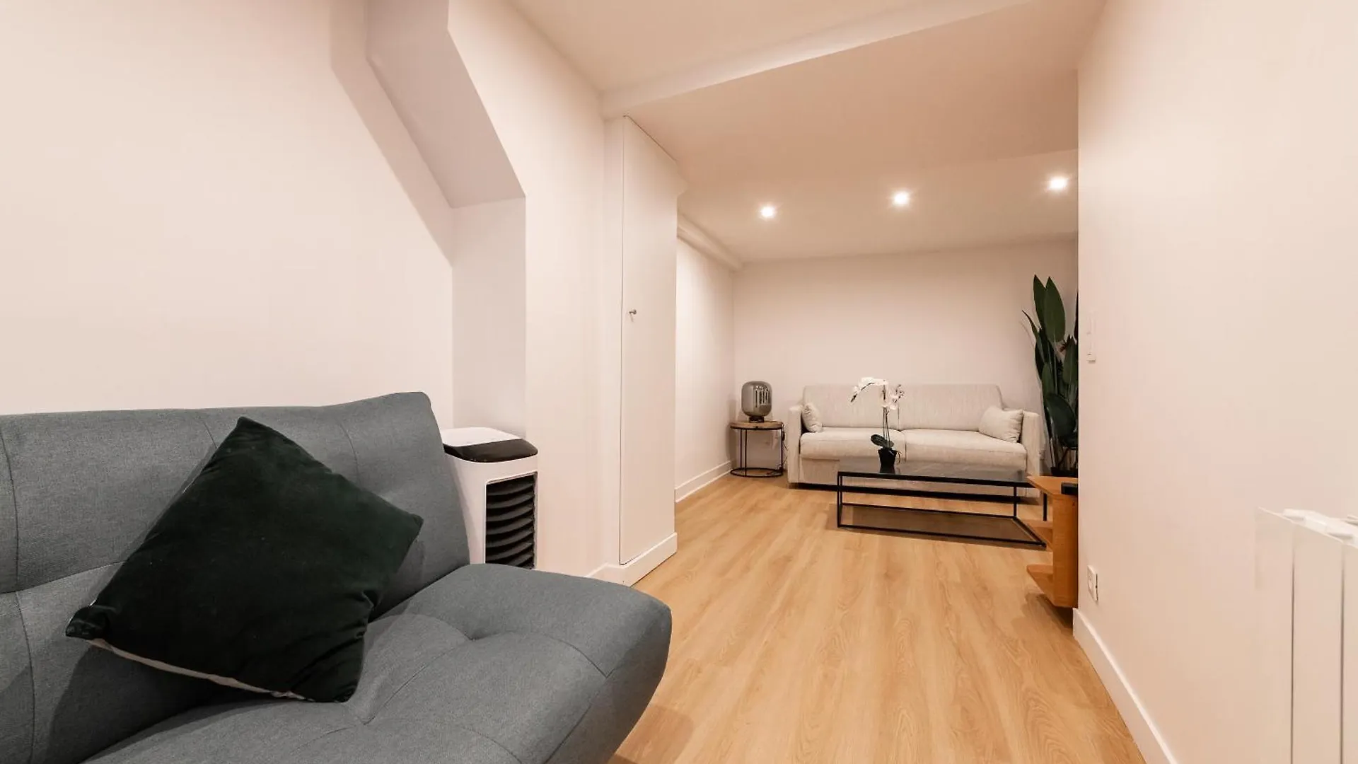 Le Deniro Loft - Tour Eiffel Invalides - 7 Personnes Apartment Paris