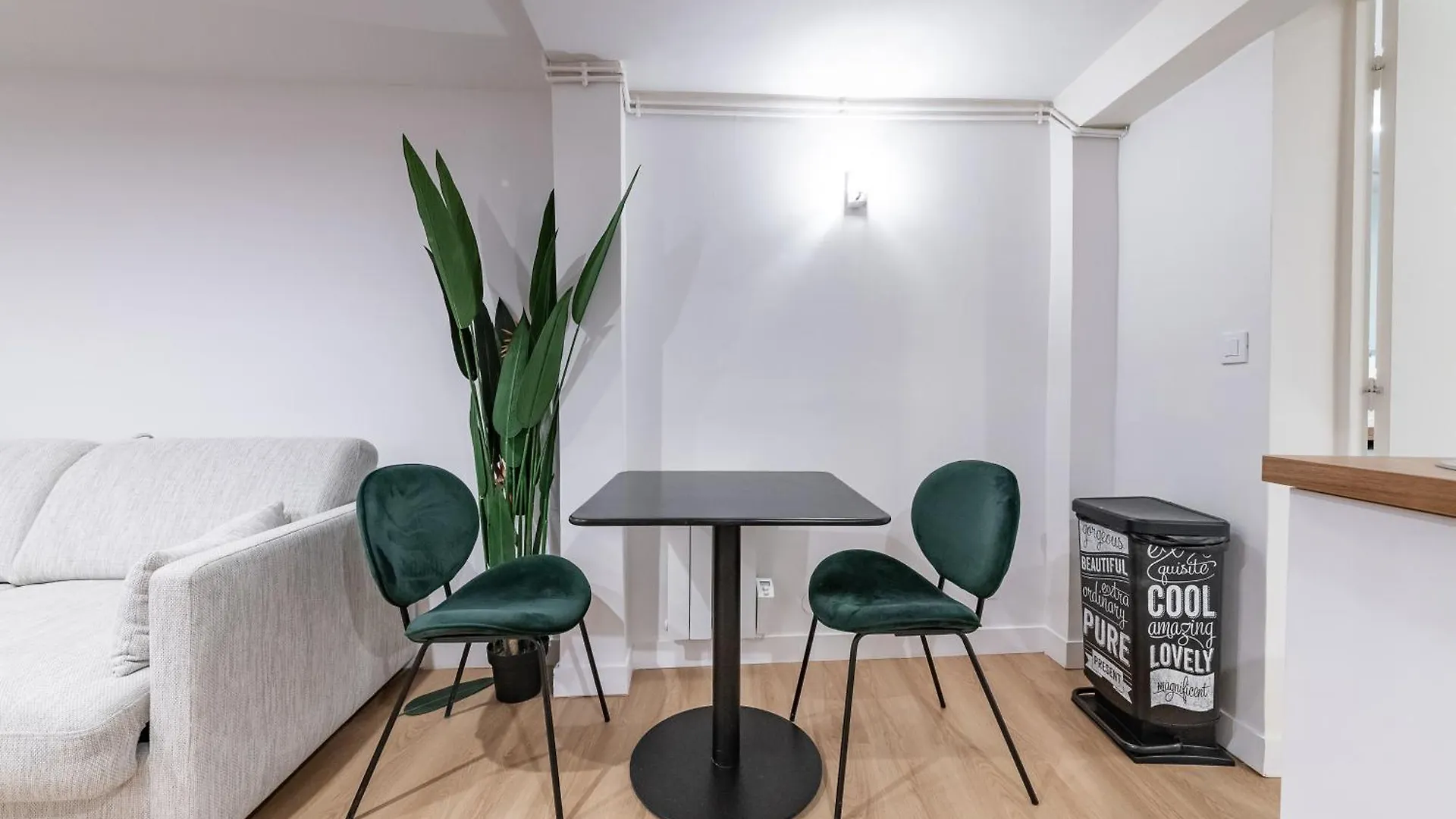 Le Deniro Loft - Tour Eiffel Invalides - 7 Personnes Apartment Paris 0*,  France