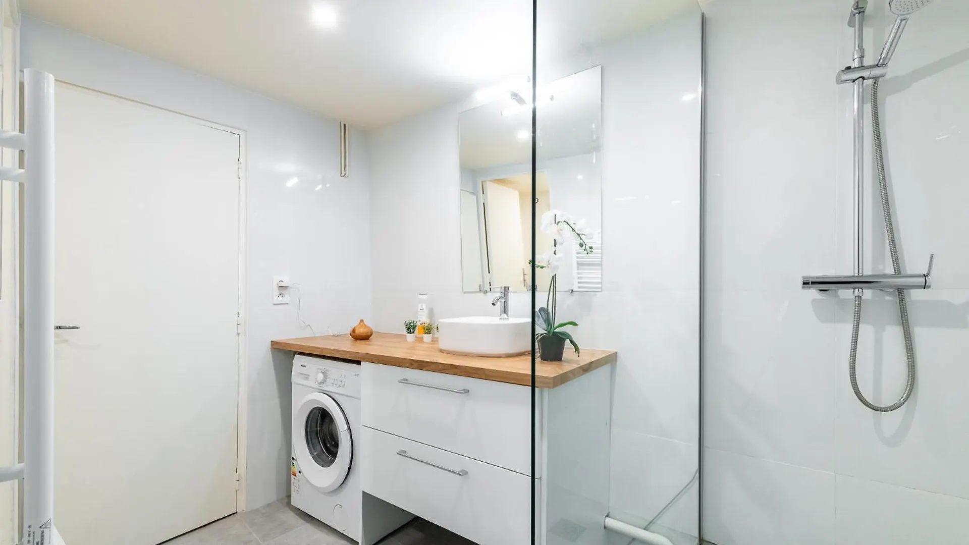 Le Deniro Loft - Tour Eiffel Invalides - 7 Personnes Apartment Paris